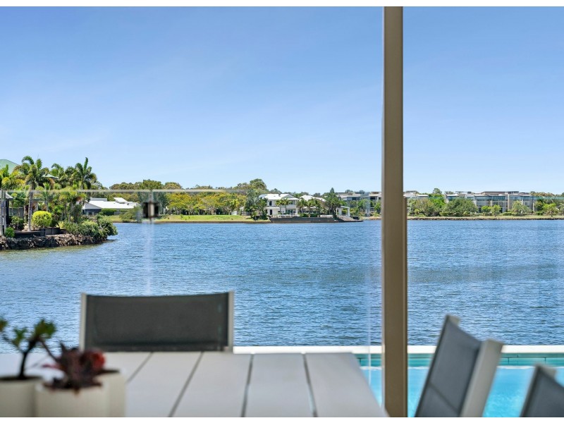 12 Staysail Place, Twin Waters QLD 4564