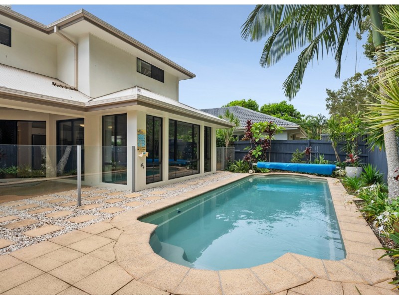 10 Veerings Crescent, Twin Waters QLD 4564