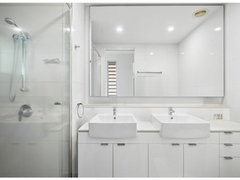 4/20 Anchorage Circuit, Twin Waters QLD 4564