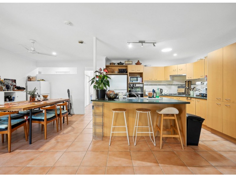 7 Twin Waters Drive, Twin Waters QLD 4564