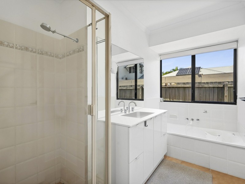 7 Twin Waters Drive, Twin Waters QLD 4564