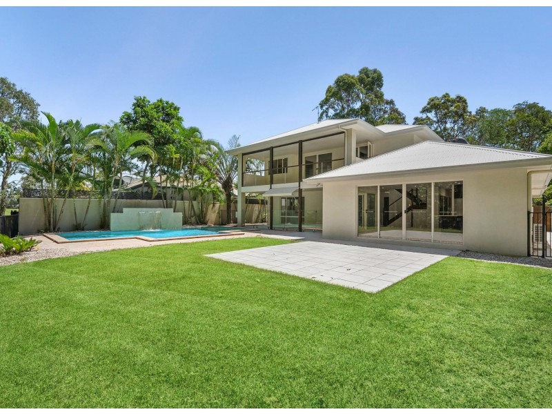 22 Baker-Finch Place, Twin Waters QLD 4564