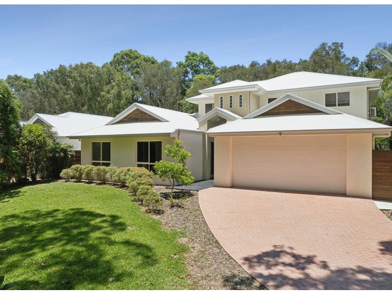 22 Baker-Finch Place, Twin Waters QLD 4564