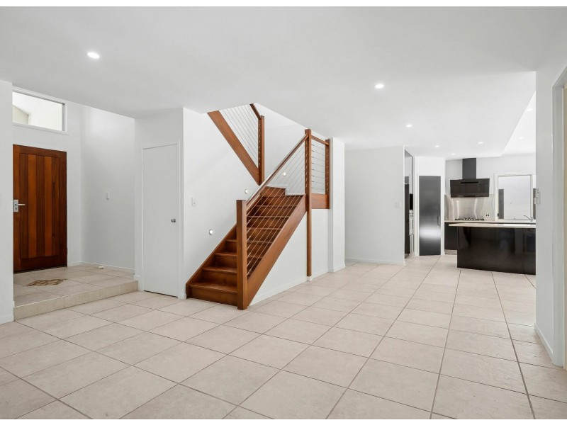 22 Baker-Finch Place, Twin Waters QLD 4564