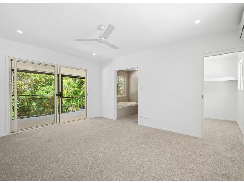 22 Baker-Finch Place, Twin Waters QLD 4564