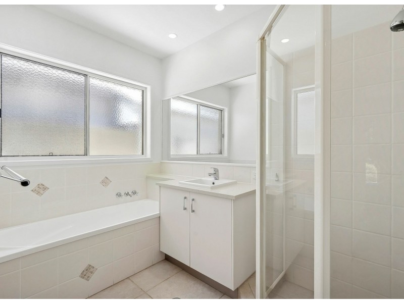 22 Baker-Finch Place, Twin Waters QLD 4564