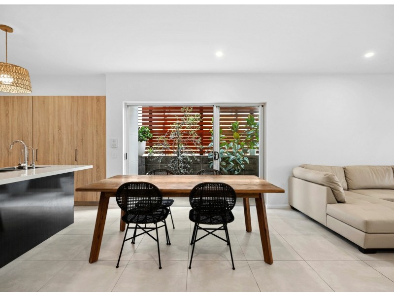 72/80 North Shore Road, Twin Waters QLD 4564