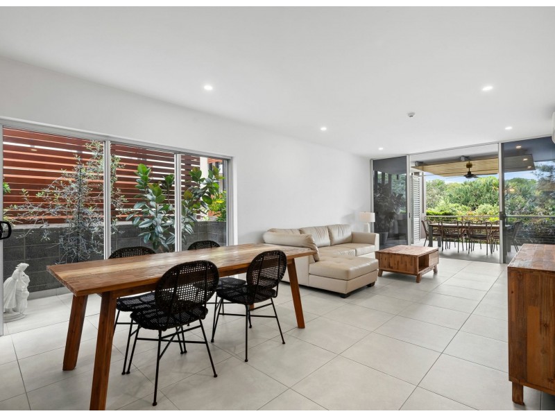 72/80 North Shore Road, Twin Waters QLD 4564