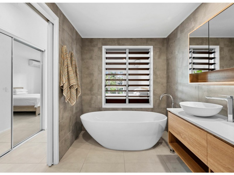 72/80 North Shore Road, Twin Waters QLD 4564