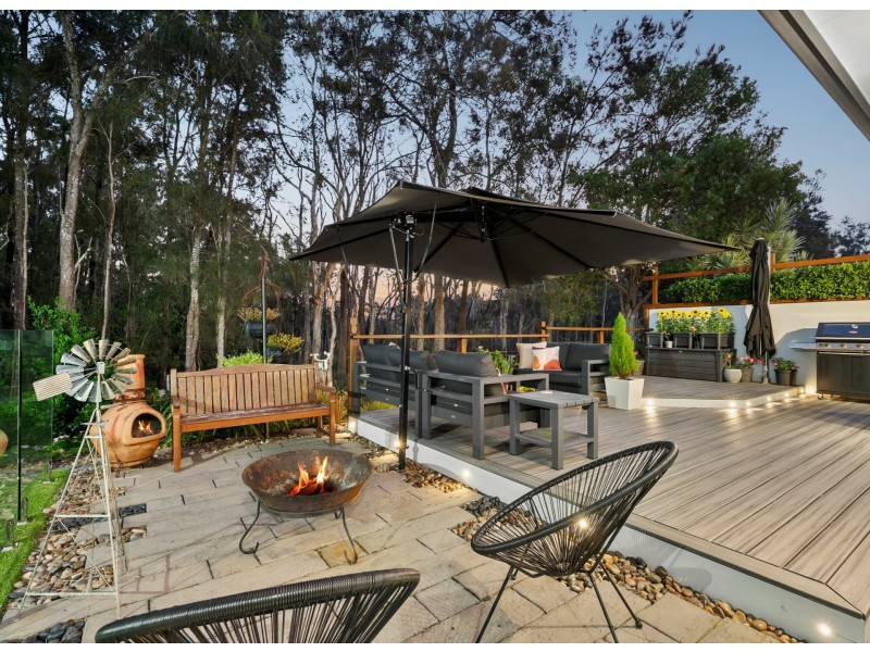 8 Peatling Lane, Twin Waters QLD 4564