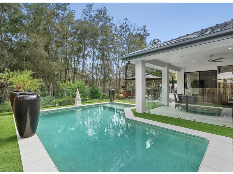 8 Peatling Lane, Twin Waters QLD 4564