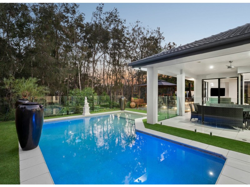 8 Peatling Lane, Twin Waters QLD 4564