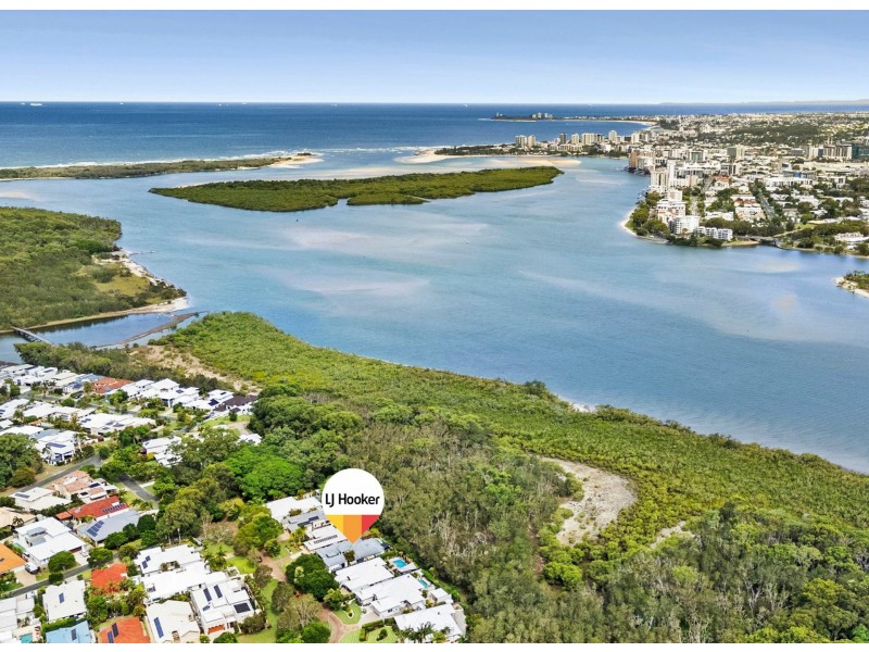 8 Peatling Lane, Twin Waters QLD 4564