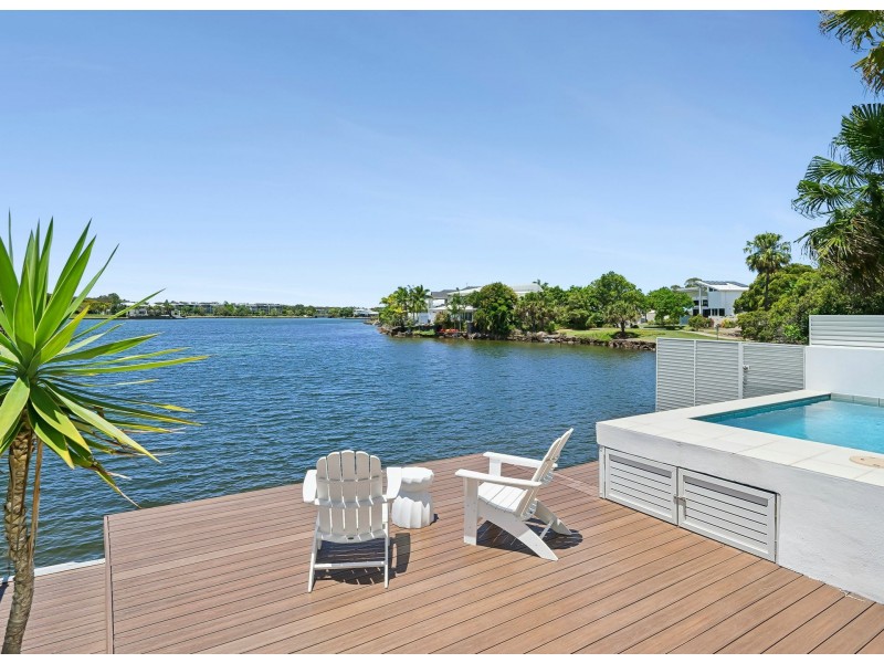 12 Staysail Place, Twin Waters QLD 4564