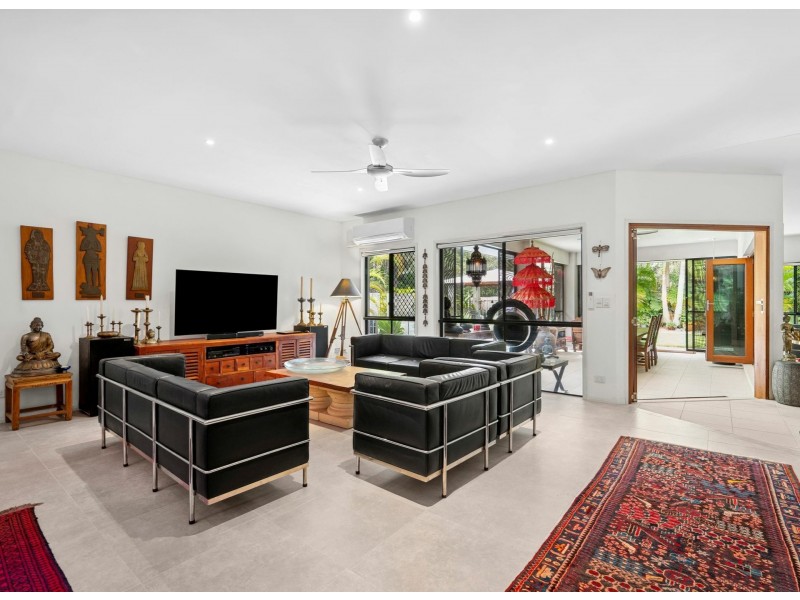 14 Peatling Lane, Twin Waters QLD 4564