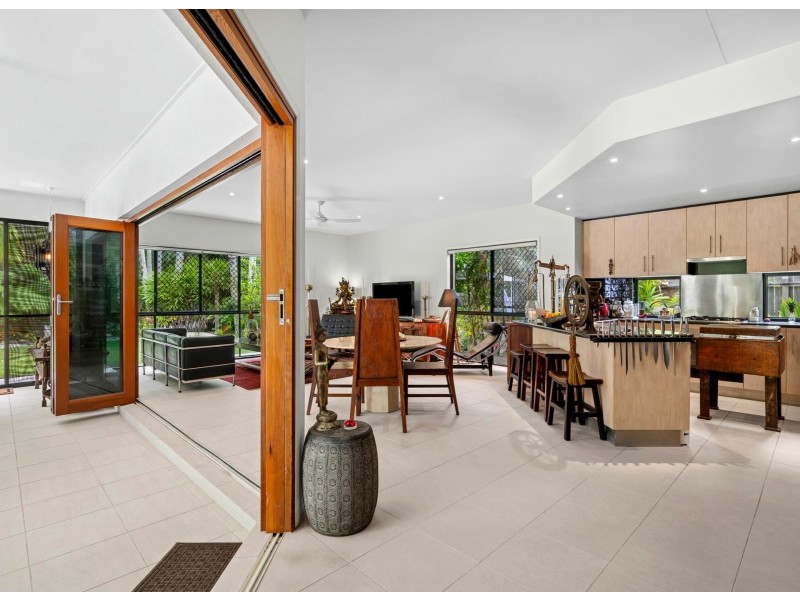 14 Peatling Lane, Twin Waters QLD 4564