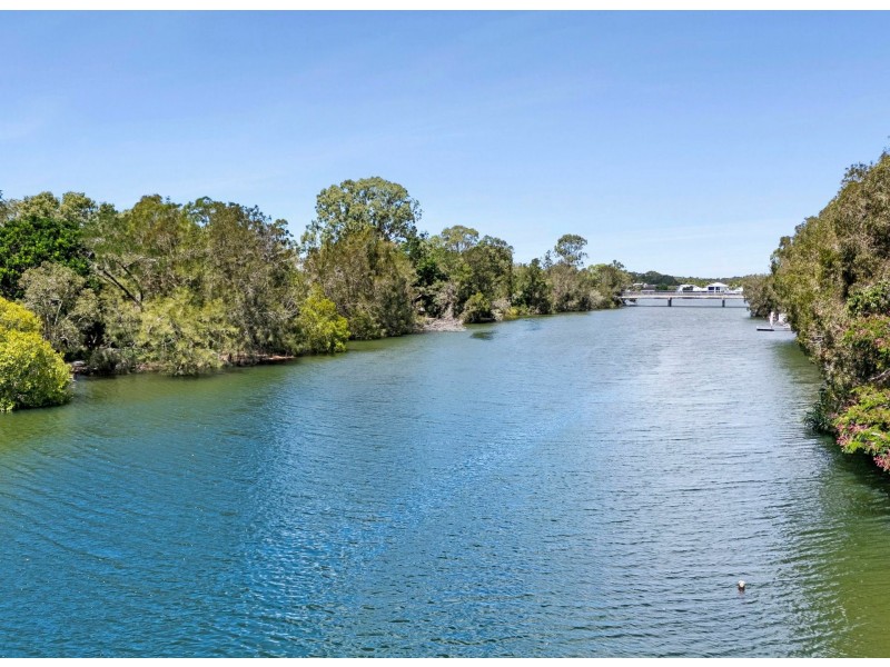 8 Brushbox Circuit, Twin Waters QLD 4564