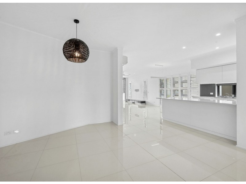 42/20 Baywater Drive, Twin Waters QLD 4564