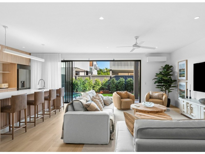 6/270 Ocean Drive, Twin Waters QLD 4564