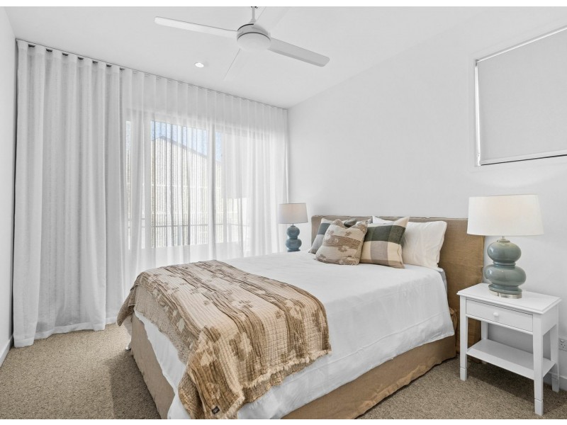 6/270 Ocean Drive, Twin Waters QLD 4564
