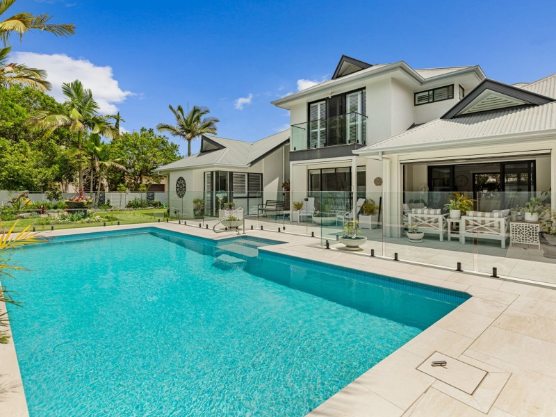 5 Mizzen Place, Twin Waters QLD 4564