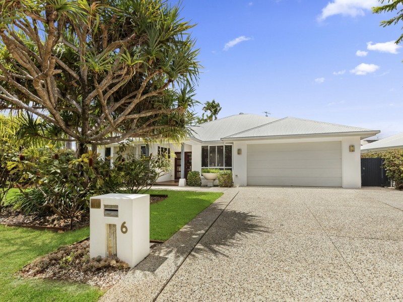 6 Seahorse Drive, Twin Waters QLD 4564