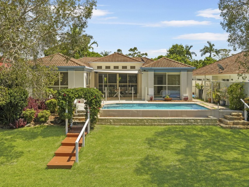 17 Glenwood Place, Twin Waters QLD 4564