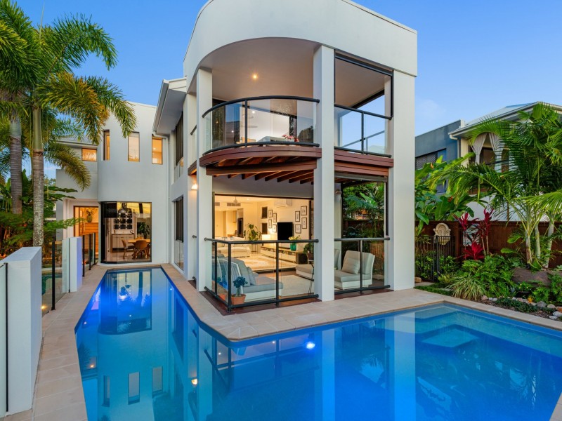 69 Baywater Drive, Twin Waters QLD 4564