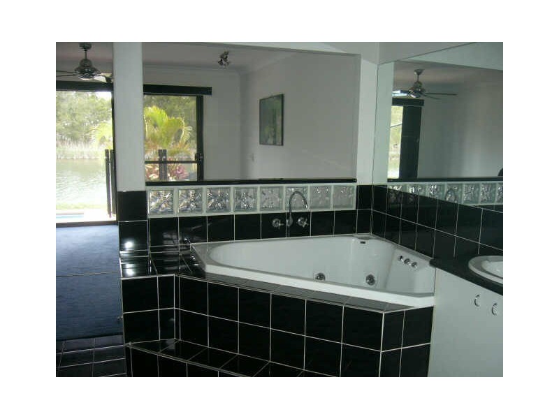 Twin Waters QLD 4564