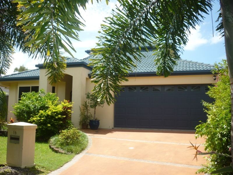 16 Baker Finch Place, Twin Waters QLD 4564