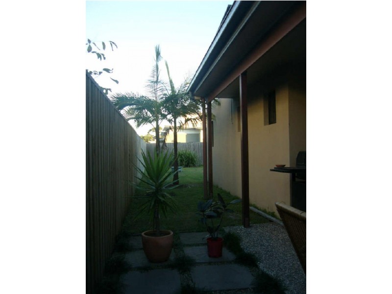 1/8 Deborah Close, Mudjimba QLD 4564