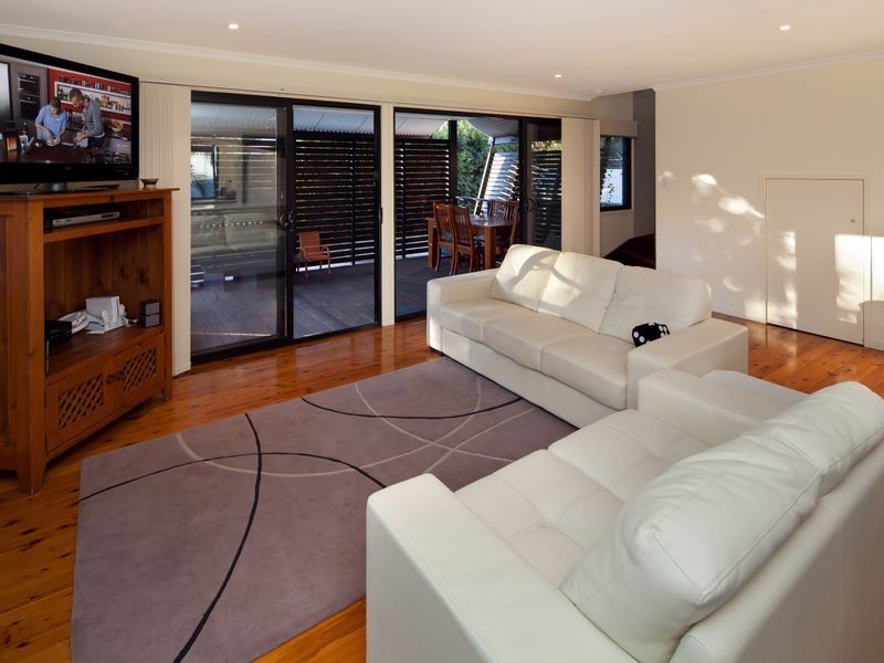 1/10 Kawanna Street, Mudjimba QLD 4564