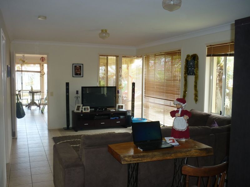 11 Watergum Place, Twin Waters QLD 4564