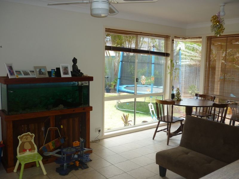 11 Watergum Place, Twin Waters QLD 4564