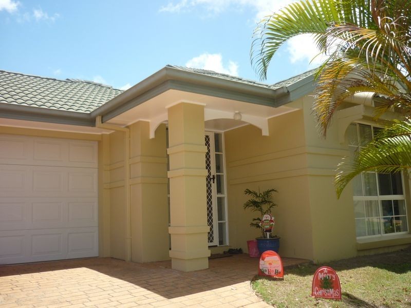 11 Watergum Place, Twin Waters QLD 4564