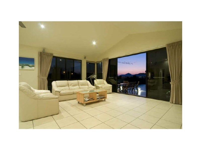Twin Waters QLD 4564