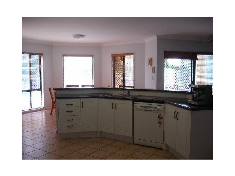 17 Lakeview Drive, Twin Waters QLD 4564