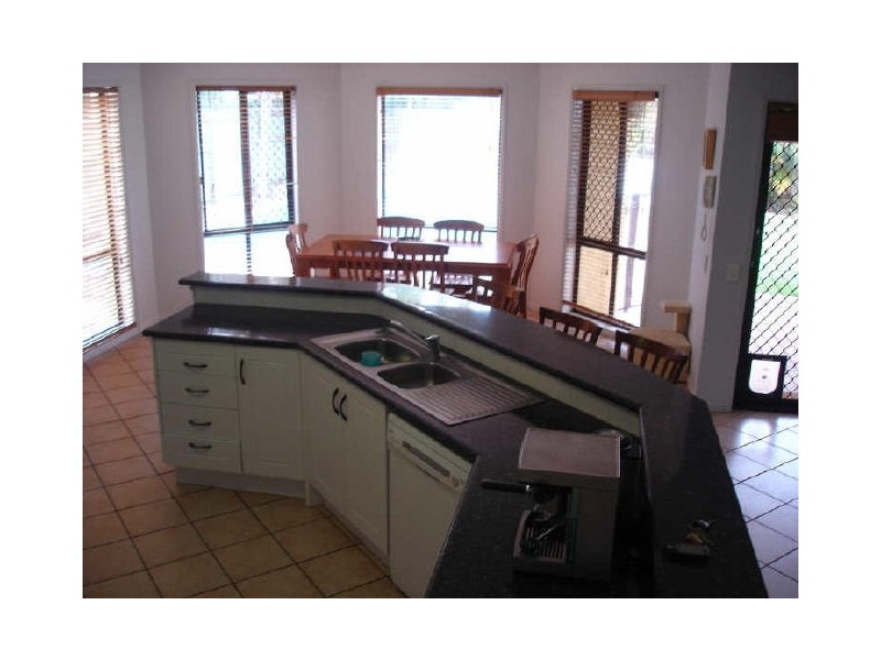 17 Lakeview Drive, Twin Waters QLD 4564