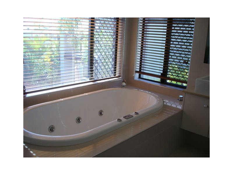 71 Baywater Drive, Twin Waters QLD 4564