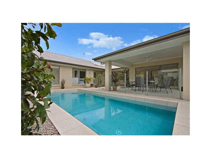 20 Hetherington Drive, Twin Waters QLD 4564