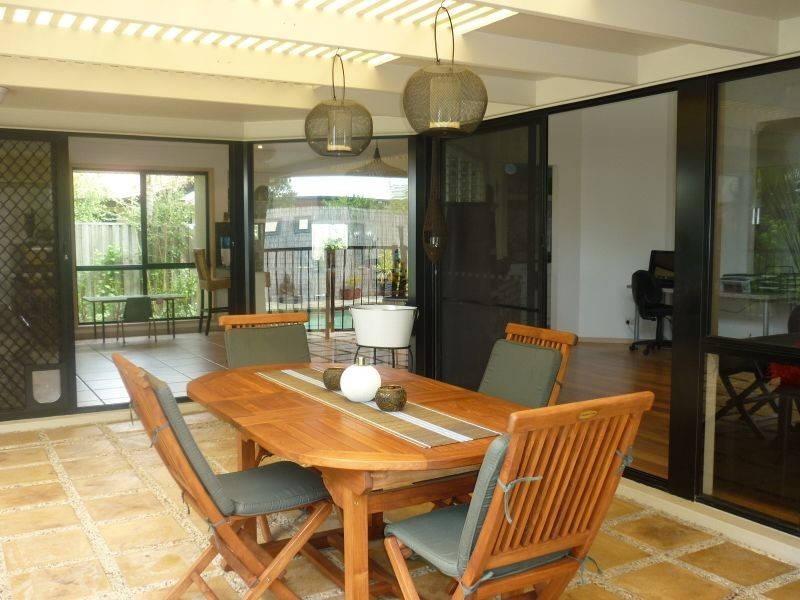 11 Brushbox Circuit, Twin Waters QLD 4564