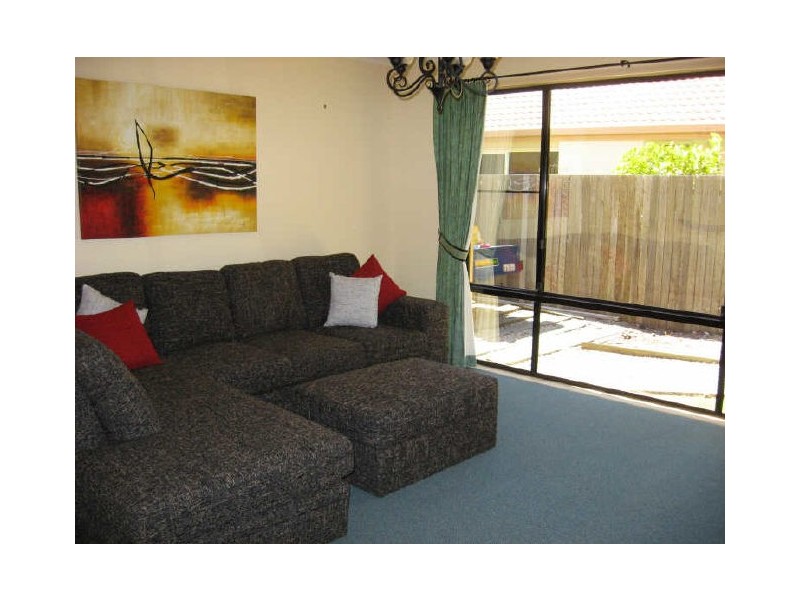 4 Prestwick Drive, Twin Waters QLD 4564