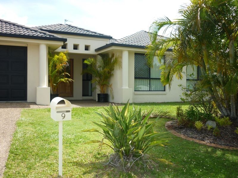 9 Gillingham Place, Pelican Waters QLD 4551