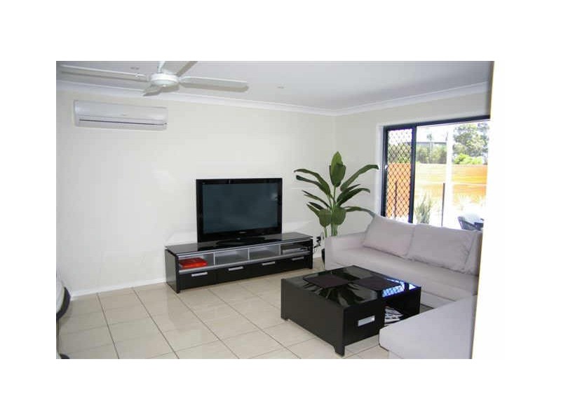 27 Anchorage Circuit, Twin Waters QLD 4564