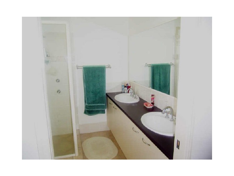 4 Estuary Court, Twin Waters QLD 4564