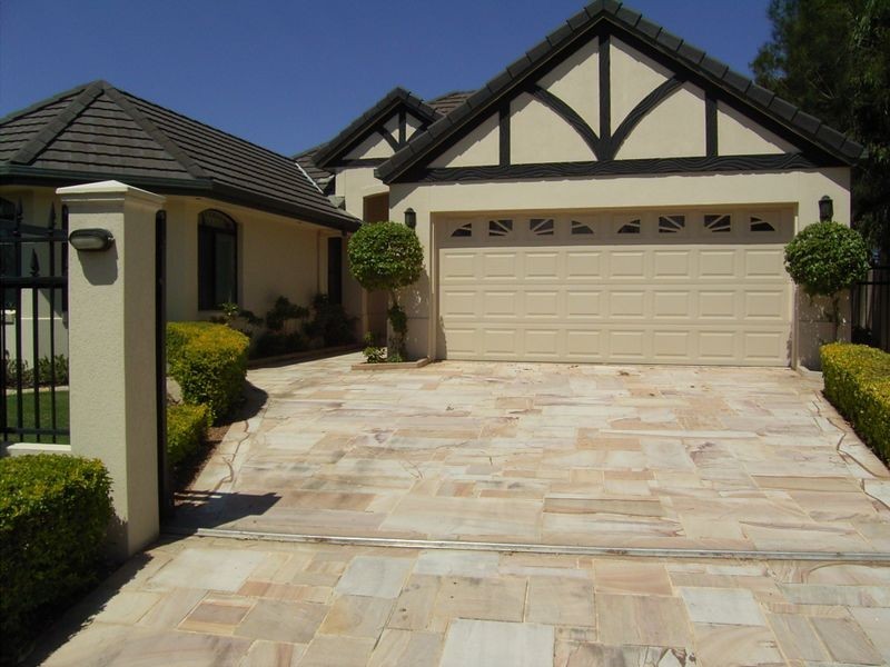 9 Mariner Place, Twin Waters QLD 4564