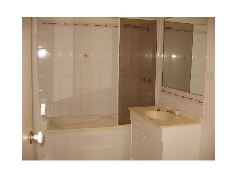 2/35 Jarnahill Drive, Mount Coolum QLD 4573