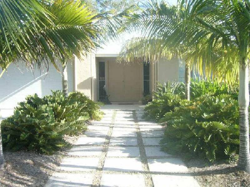 21 Friarbird Place, Twin Waters QLD 4564