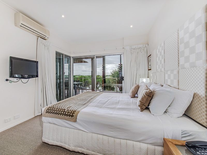 74/80 North Shore Road, Twin Waters QLD 4564