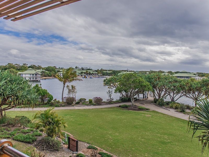 74/80 North Shore Road, Twin Waters QLD 4564